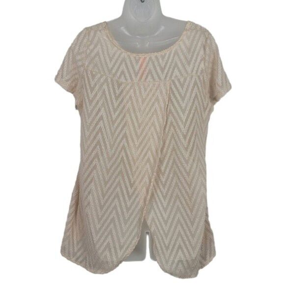 Gilli Ivory Blouse with Great Detailing on the Back Sz L - Picture 3 of 6